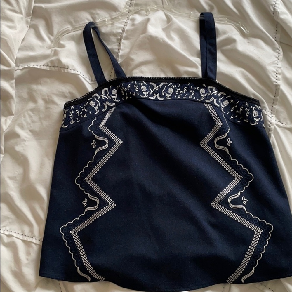 Denim sleeveless top with embroidery